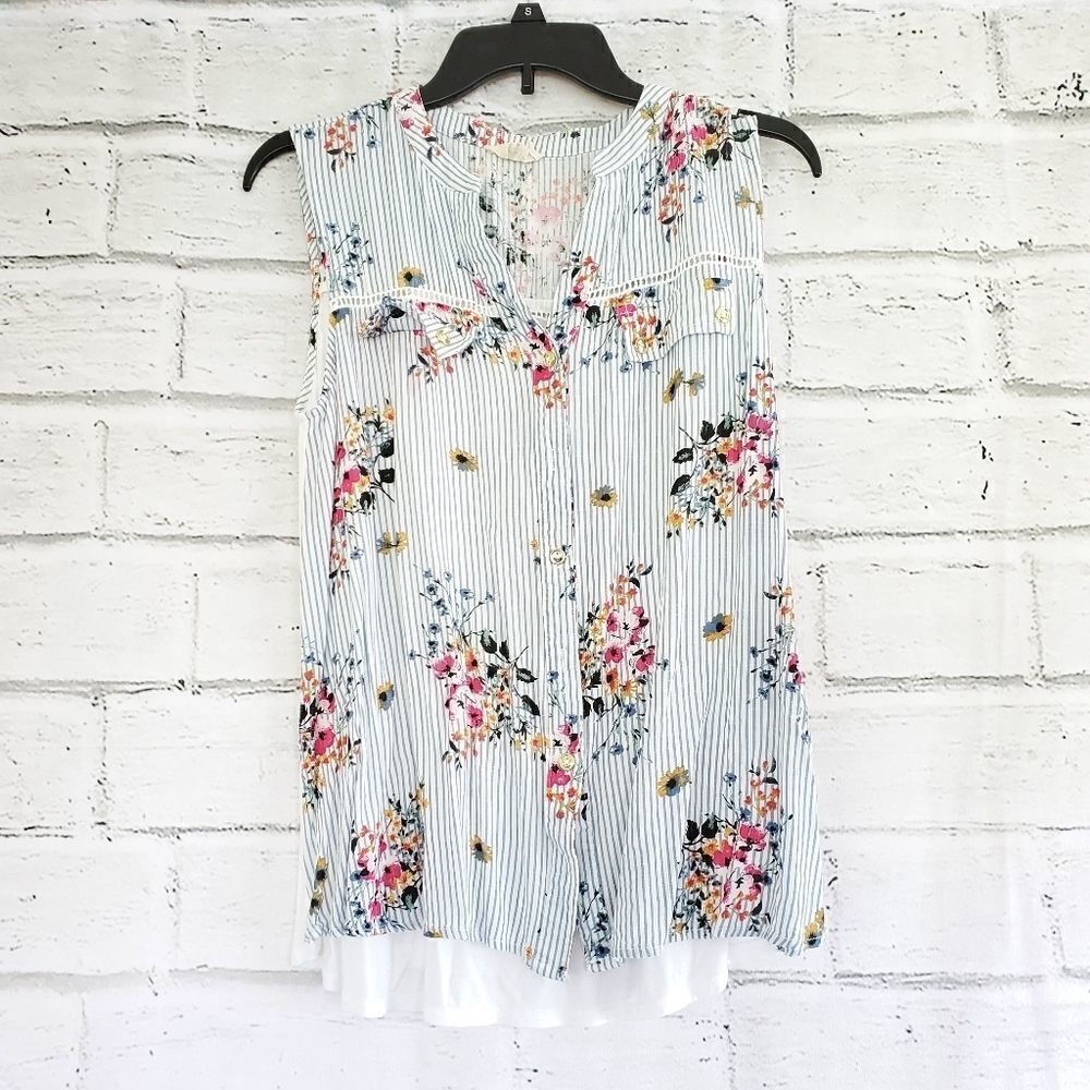 Ember floral button sleeveless shirt